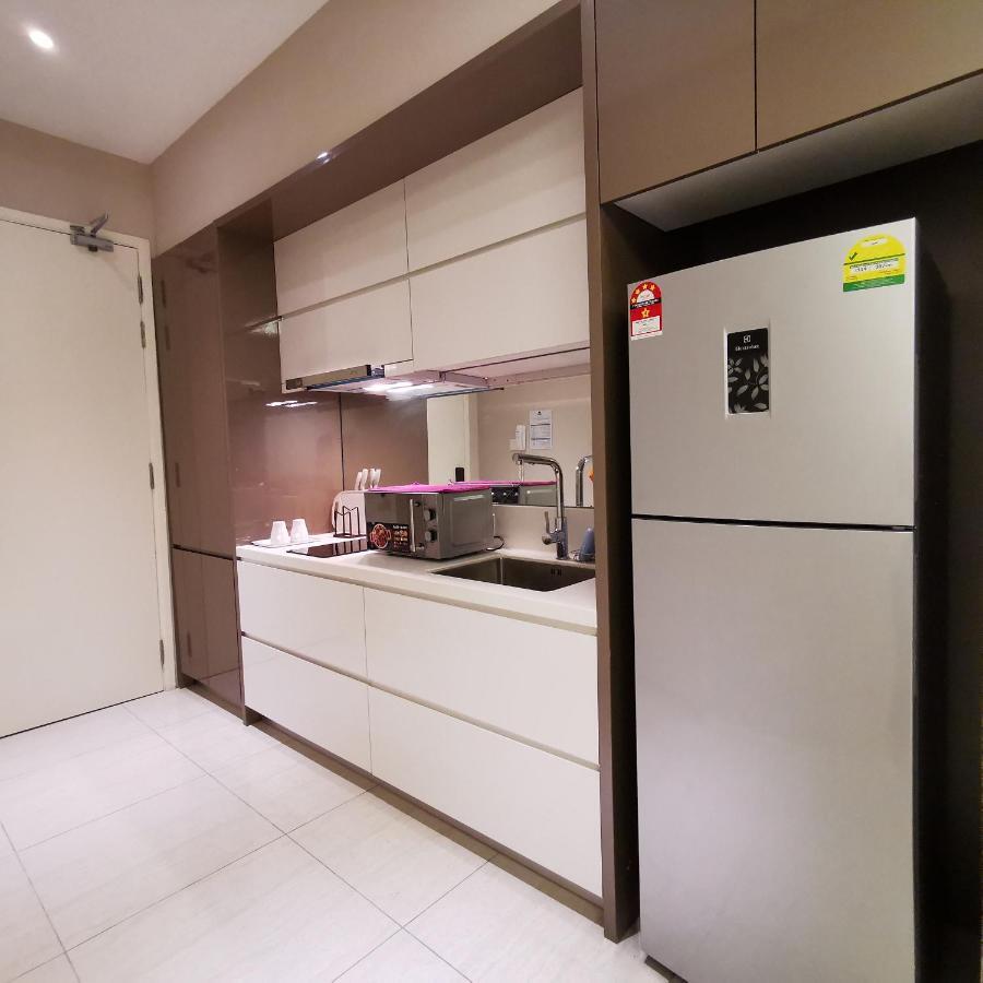 Sky Pool Elegant Suite @ Sri Hartamas クアラルンプール エクステリア 写真