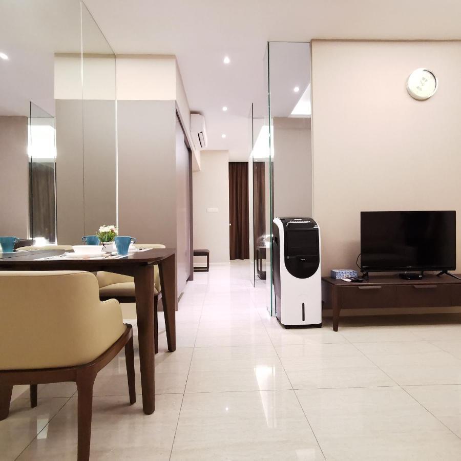 Sky Pool Elegant Suite @ Sri Hartamas クアラルンプール エクステリア 写真