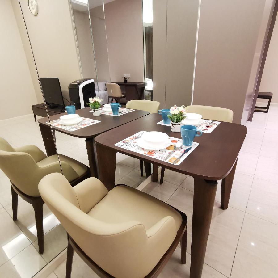 Sky Pool Elegant Suite @ Sri Hartamas クアラルンプール エクステリア 写真