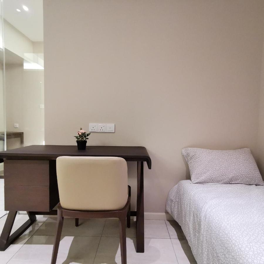 Sky Pool Elegant Suite @ Sri Hartamas クアラルンプール エクステリア 写真